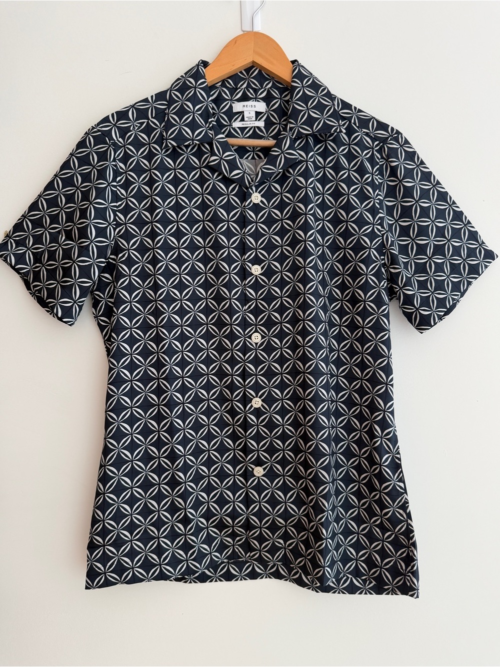 REISS Tintipan Shirt Short Sleeve Cuban Collar Lightweight Floral Printed Navy